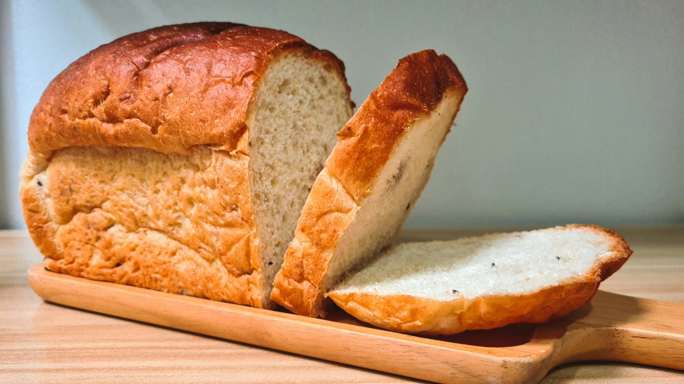 No-Knead Sunday Loaf